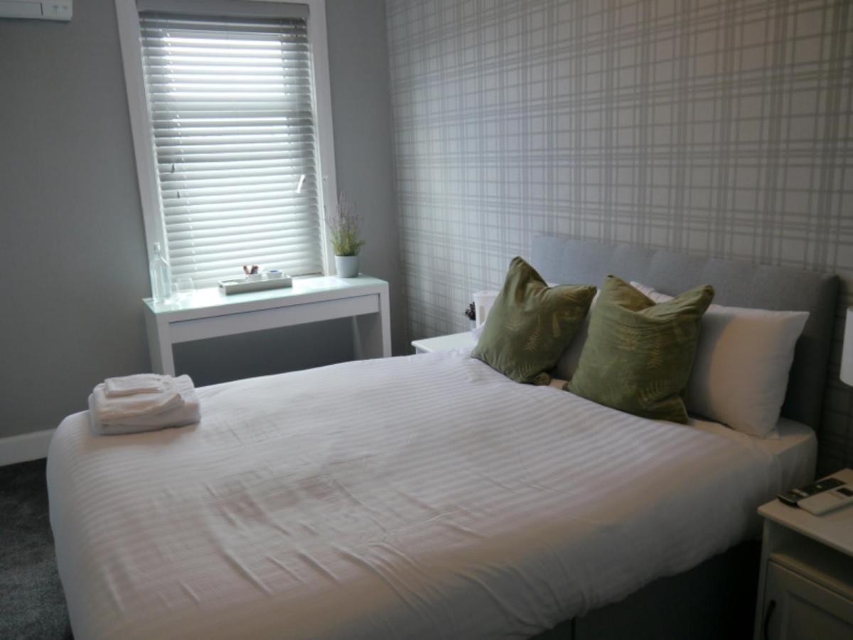 Caledonian Rooms เบลส์ฮิลล์ ภายนอก รูปภาพ