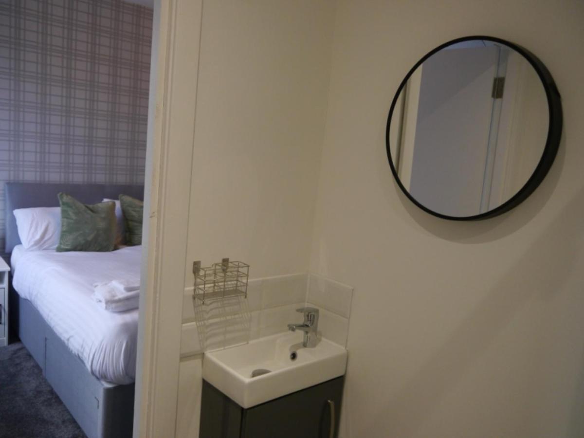 Caledonian Rooms เบลส์ฮิลล์ ภายนอก รูปภาพ
